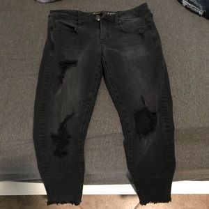Black ripped stretchy skinny jeans